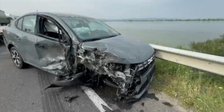 accident-Mehedinti-saci-voturi