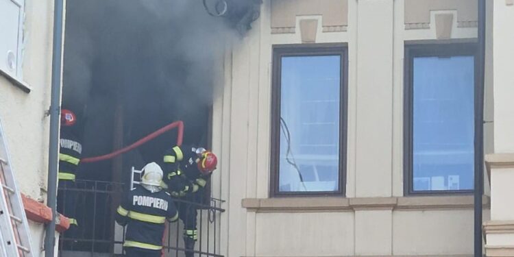 incendiu-centru-Craiova