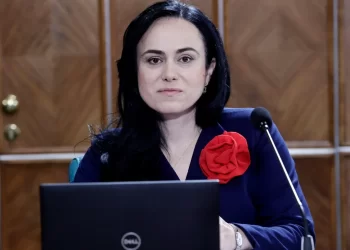 simona-bucura-oprescu-7
