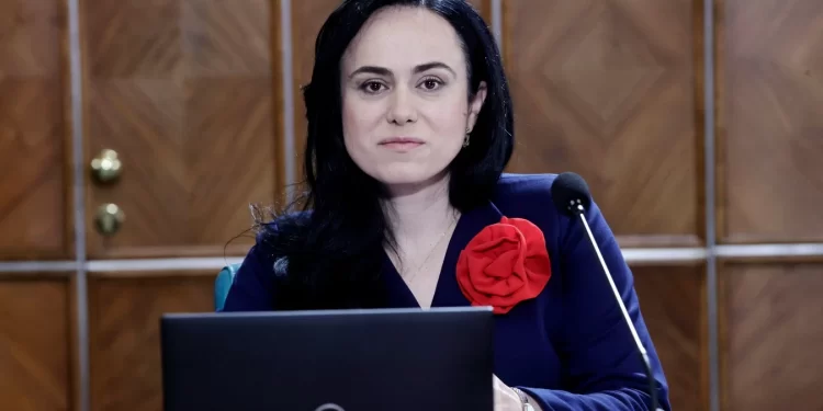 simona-bucura-oprescu-7