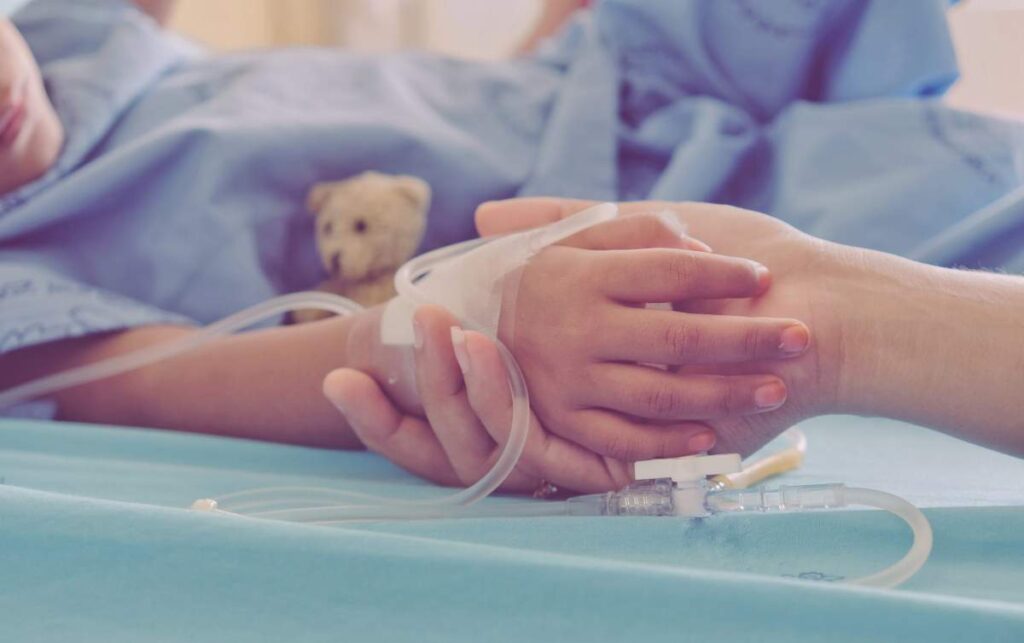 fetita-spital