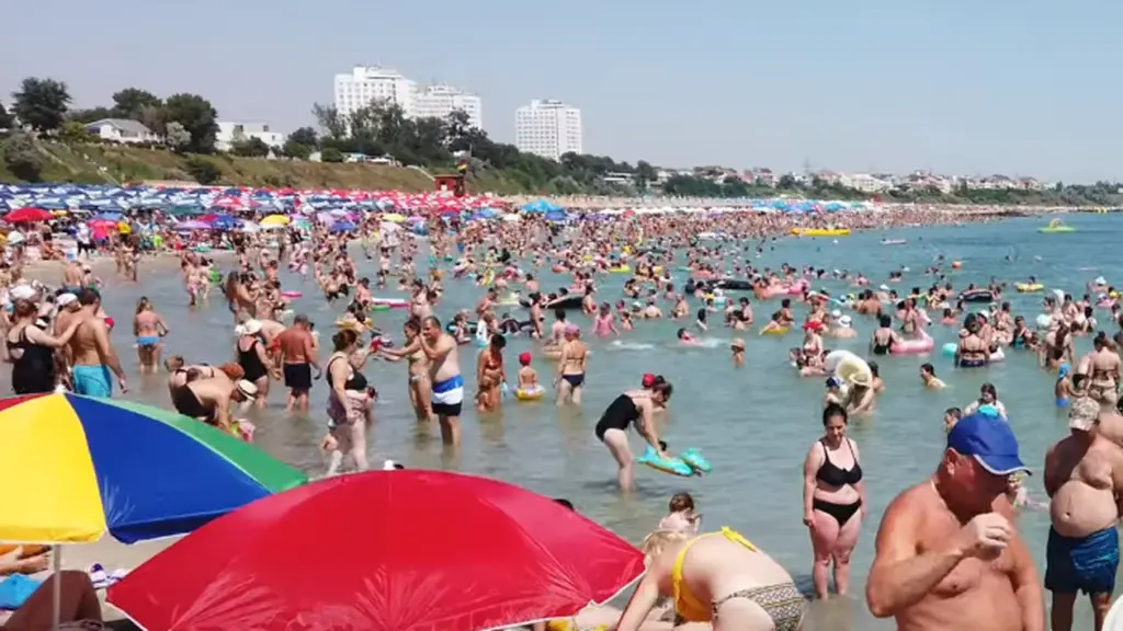 Alerta-pe-Litoral-E.Coli-in-apa-Marii-Negre