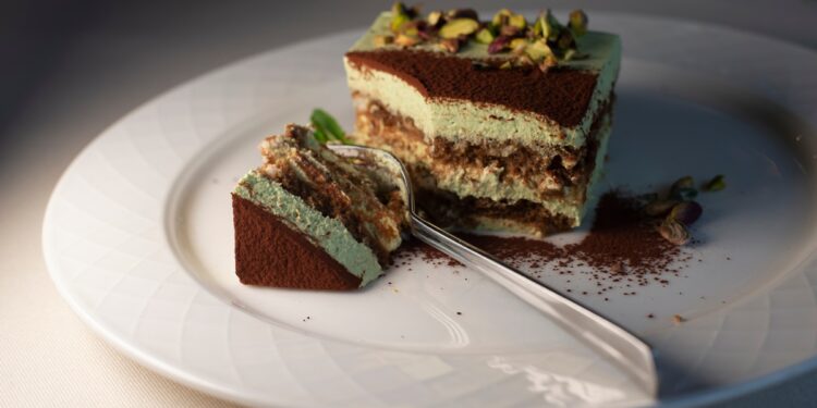 tiramisu-cu-fistic