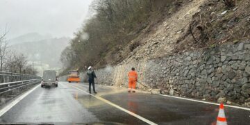 caderi-pietre-valea-oltului