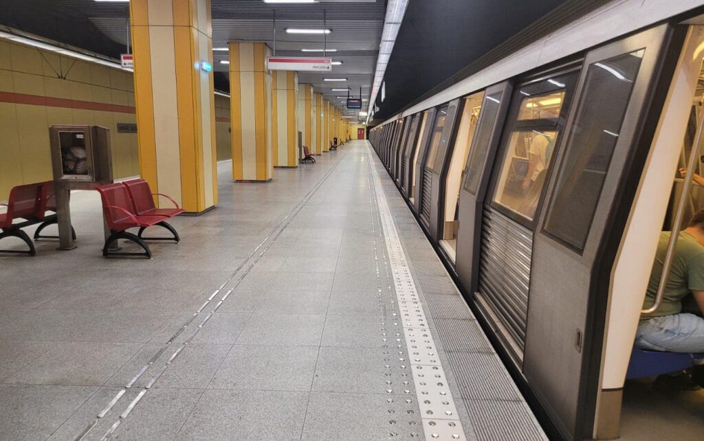 metrou-statie-Metrorex