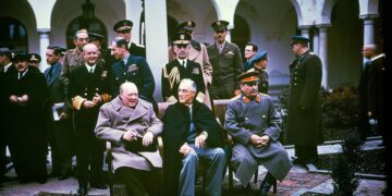 conferinta-Yalta