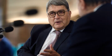Emil-Hurezeanu-