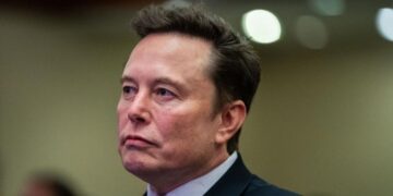 elon-musk-Ucraina