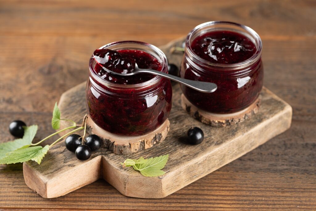 gem-de-coacaze-negre
