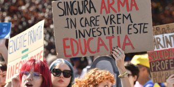 studentii-ies-in-strada-sa-protesteze
