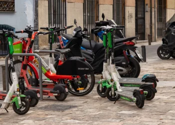 Permis-obligatoriu-pentru-trotinete-si-biciclete-electrice