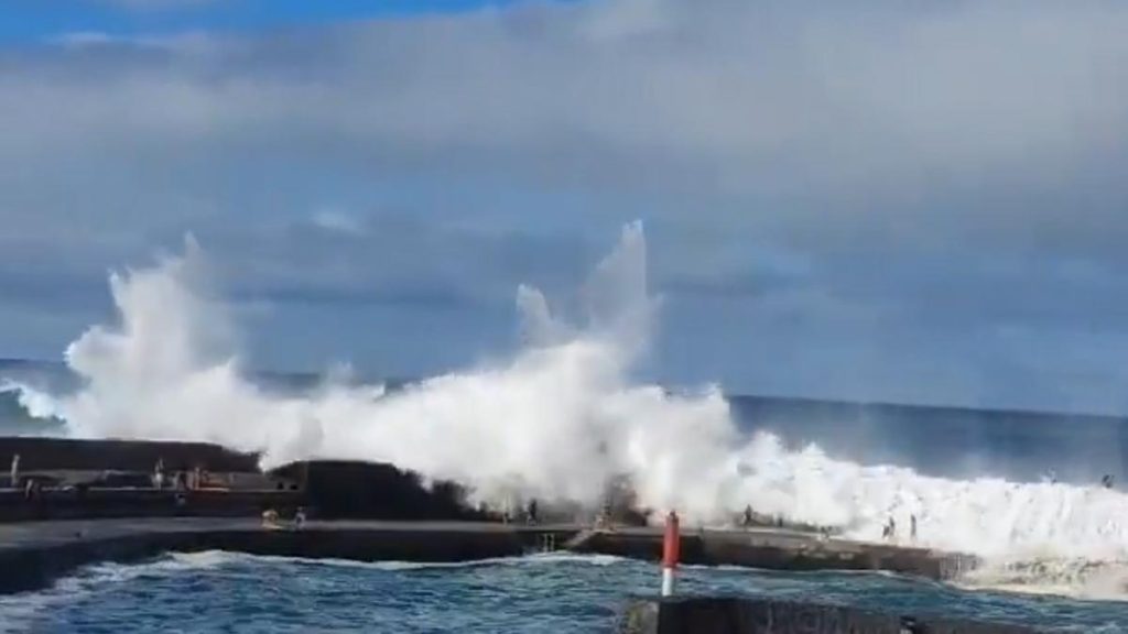 trei-morti-si-15-raniti-in-tenerife