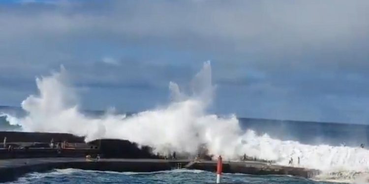 trei-morti-si-15-raniti-in-tenerife