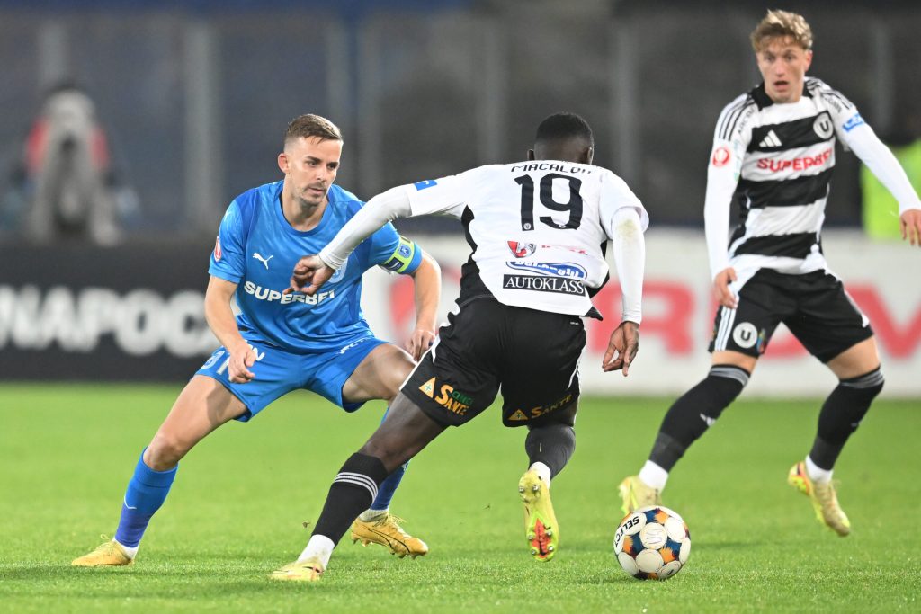 Universitatea-Craiova-u-Cluj