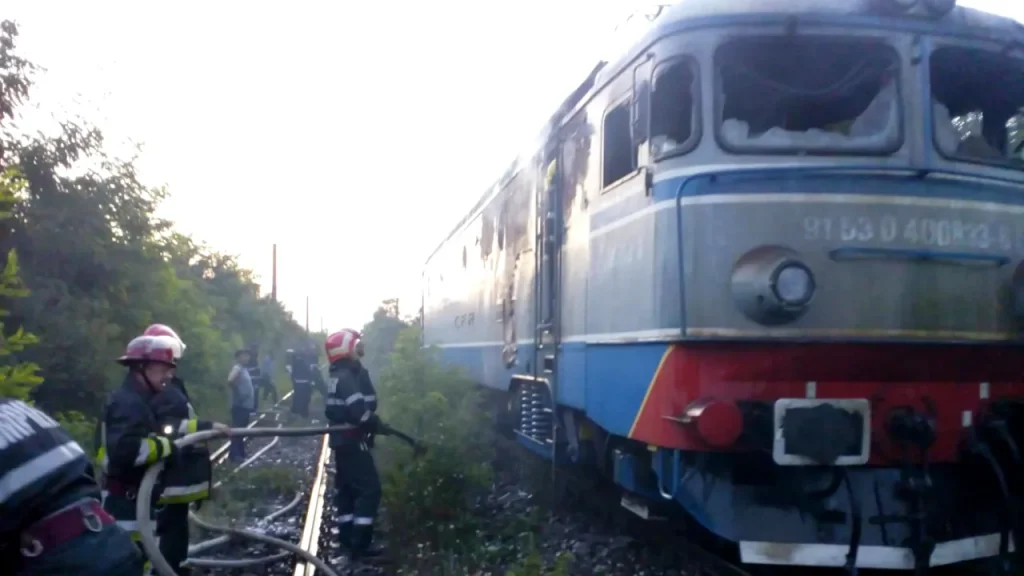 incendiu-tren